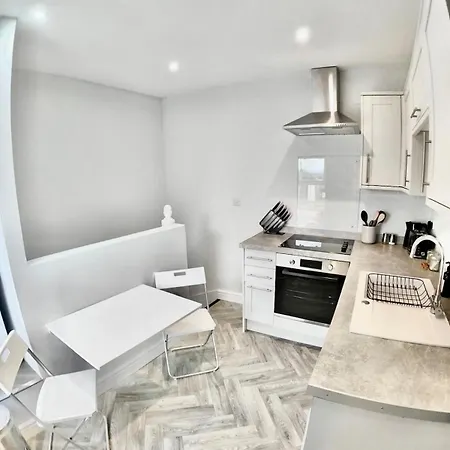 Apartment 1Br Flat By Cozy Quarters Property Management Short Term Rental Guisborough Near Roseberry Topping & Saltburn *