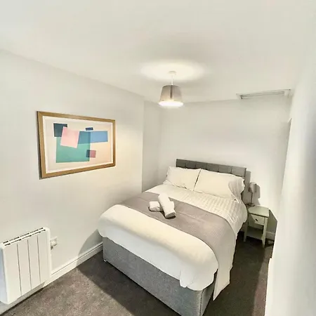 Apartment 1Br Flat By Cozy Quarters Property Management Short Term Rental Guisborough Near Roseberry Topping & Saltburn Guisborough